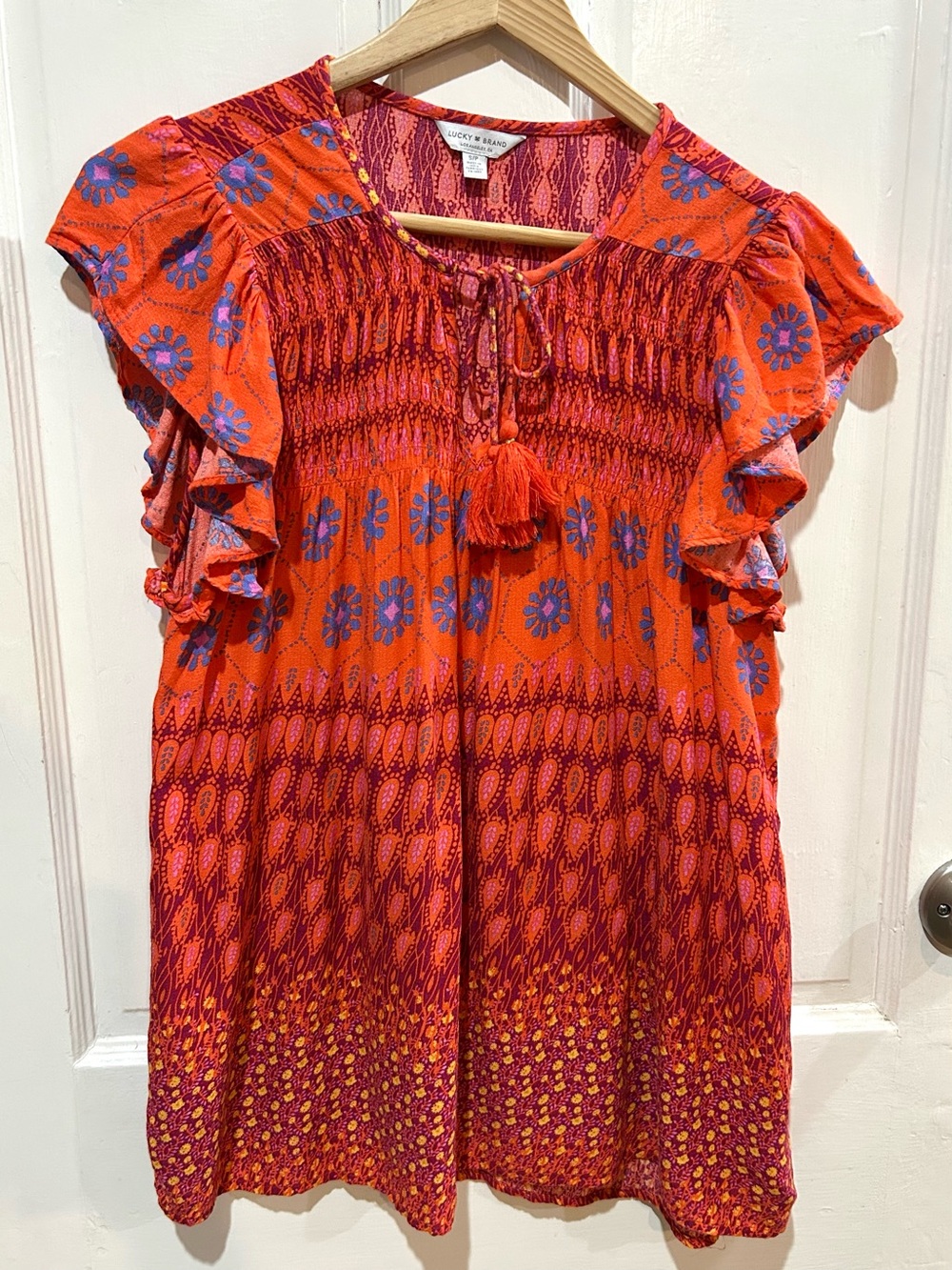 Lucky Brand Red Orange Boho Floral Flutter Sleeve Tassel Tie Top Size M